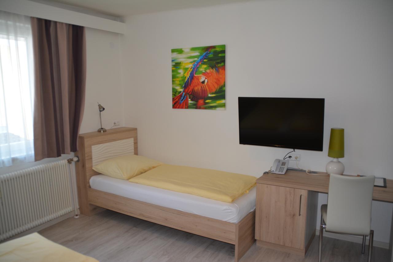 Hotel Lenau ชต็อคเคอเรา ภายนอก รูปภาพ