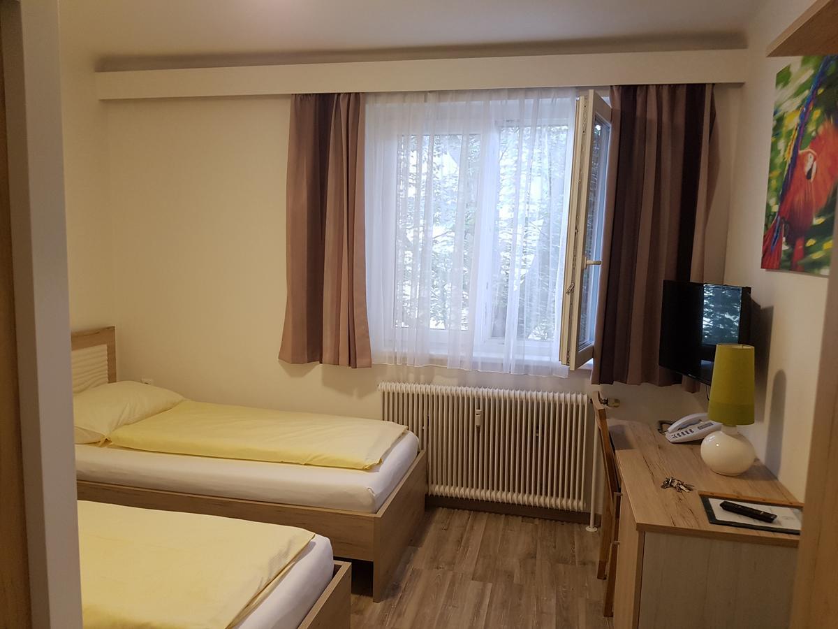 Hotel Lenau ชต็อคเคอเรา ภายนอก รูปภาพ